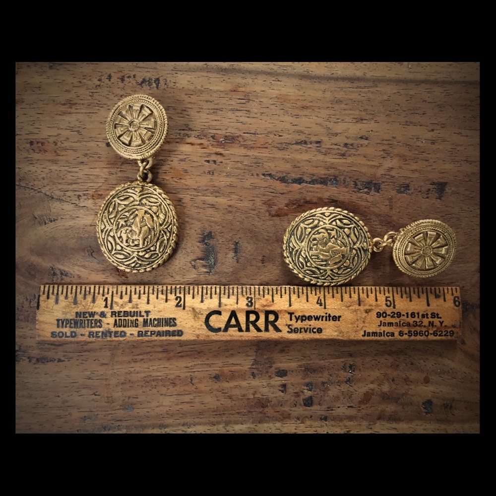 Amazing and rare Chanel earrings - Byzantine
